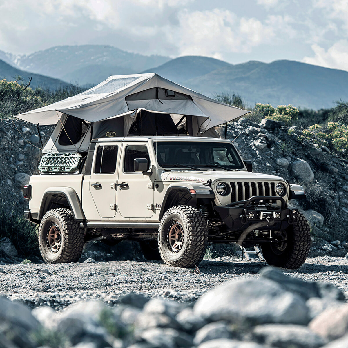 Smittybilt Overlander Rooftop Tent